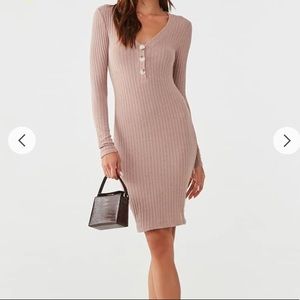 V-Neck Ribbed Bodycon Dress Dusty Pink & Buttons
